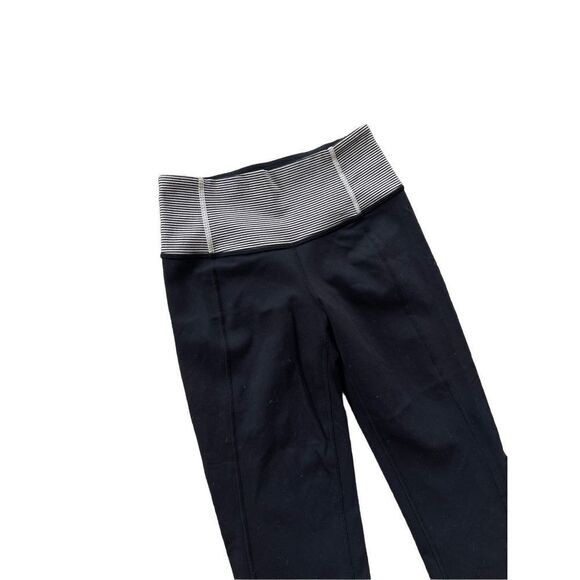 Lululemon Women’s Black Gather & Crow Stripe Leg Slit Crop Leggings Size 2 - Picture 2 of 8